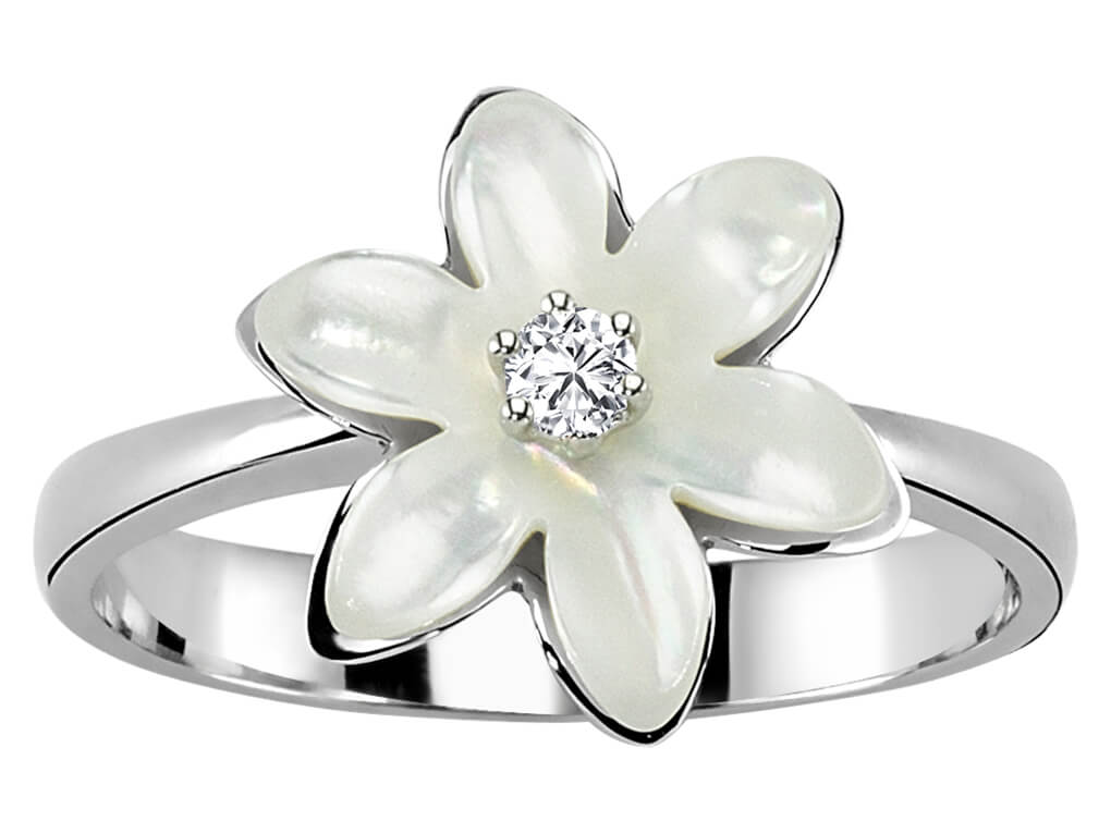 Bague perce-neige en or blanc 14 carats avec diamants et nacre