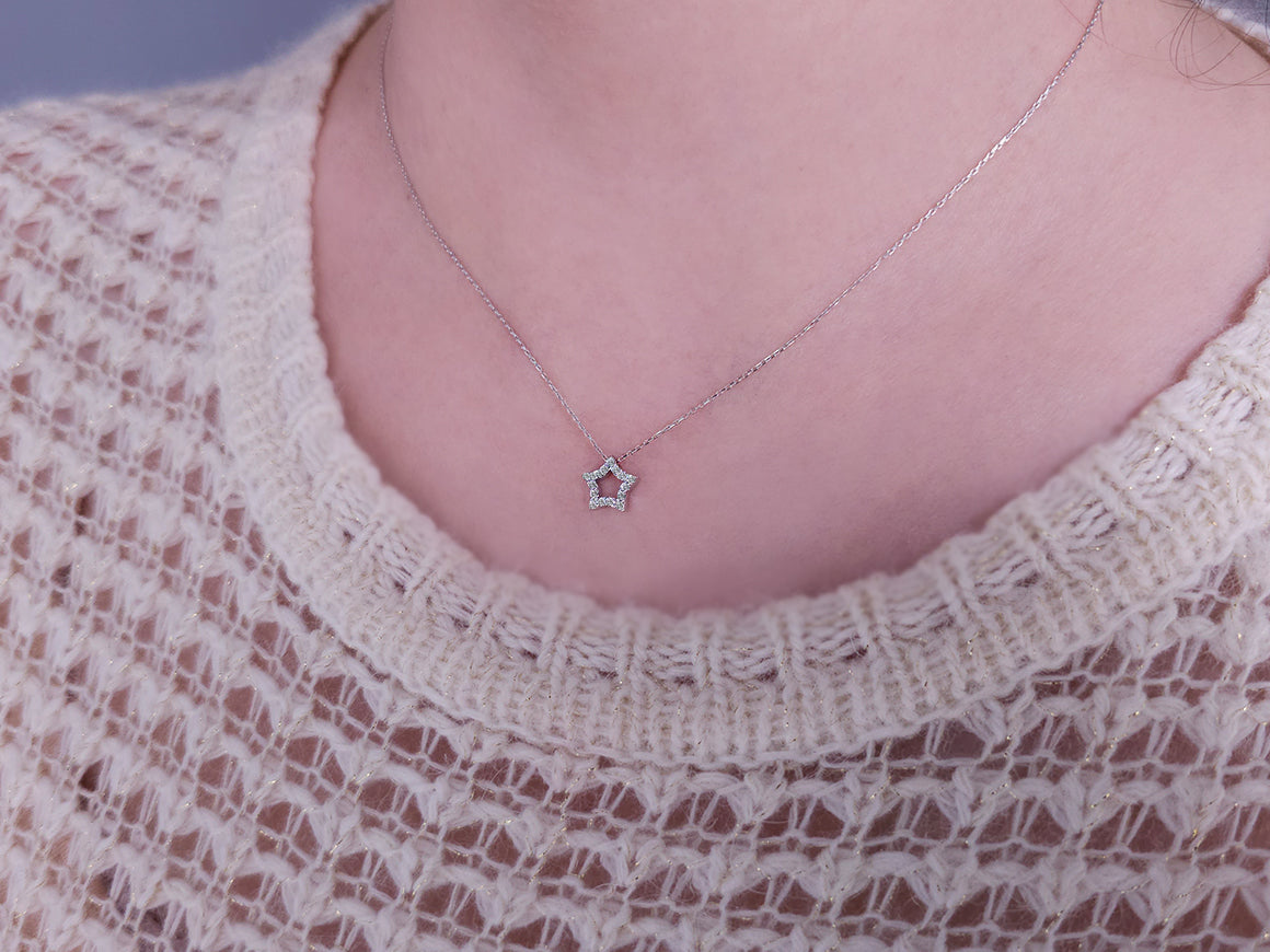 Diamant Stern Collier - handgefertigter Diamantschmuck aus Feingold | Sirius Diamant