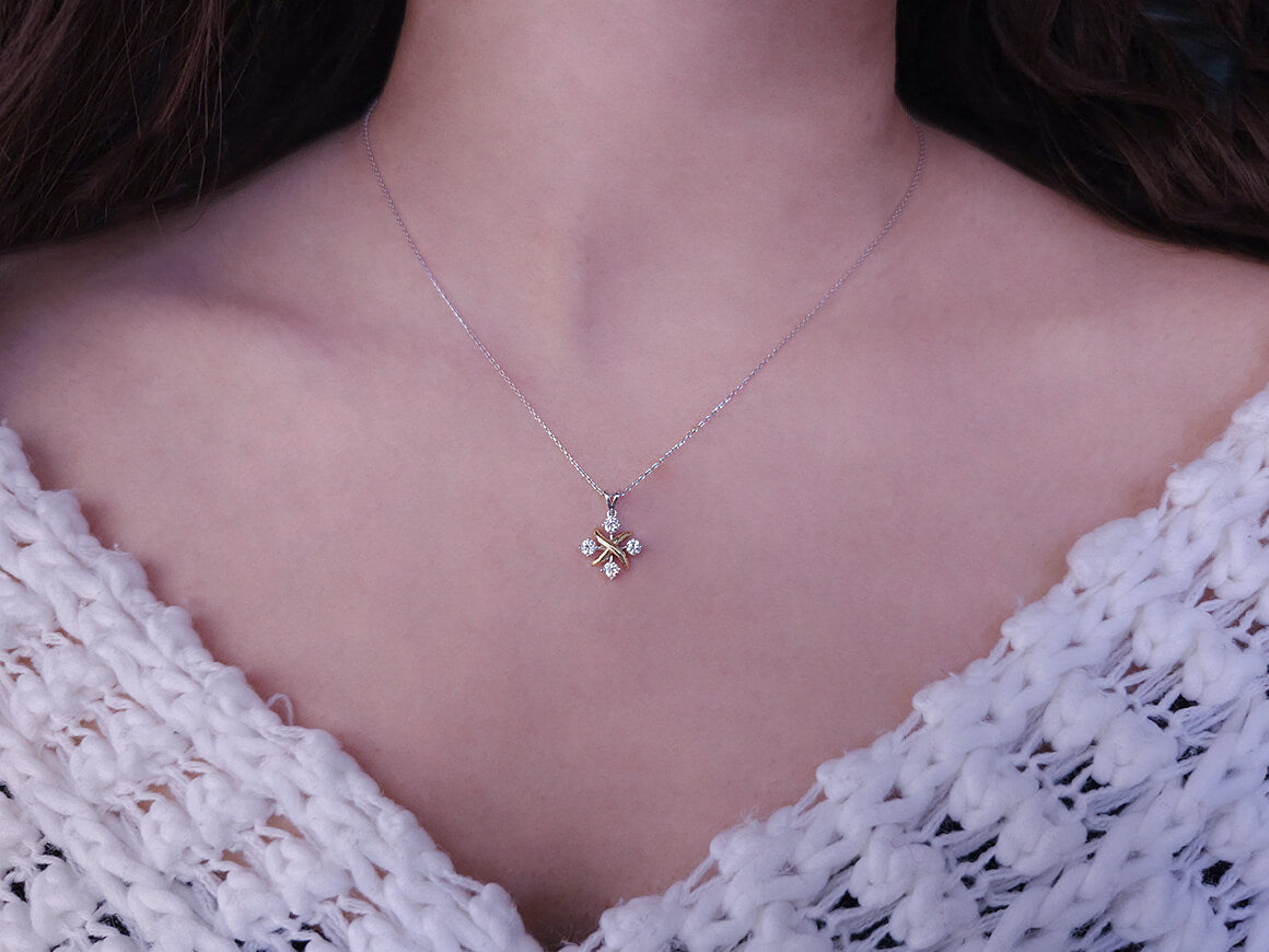 Diamant Quattro Collier - handgefertigter Diamantschmuck aus Feingold | Sirius Diamant