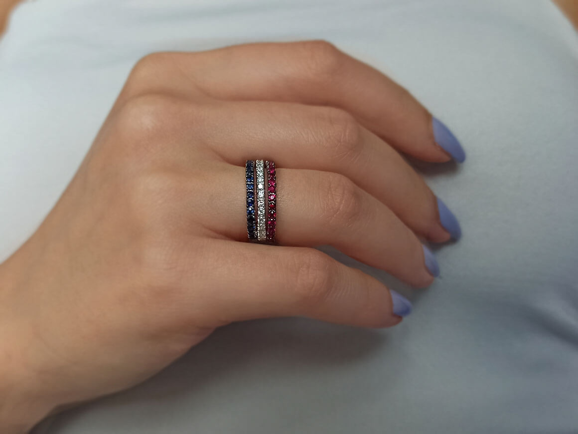 Diamond, ruby and sapphire half-round three-piece alliance in 14k white gold
