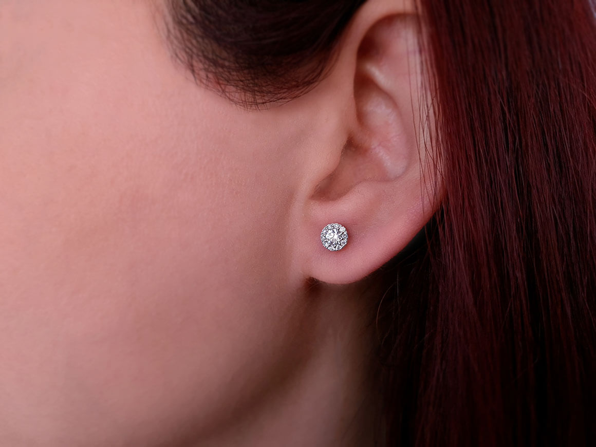 Insgesamt 0,41 Carat Solitär Ohrringe - handgefertigter Diamantschmuck aus Feingold | Sirius Diamant