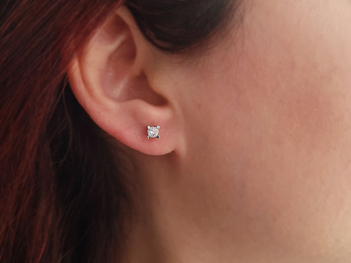 0,40 Karat Diamant Solitär Ohrringe - handgefertigter Diamantschmuck aus Feingold | Sirius Diamant