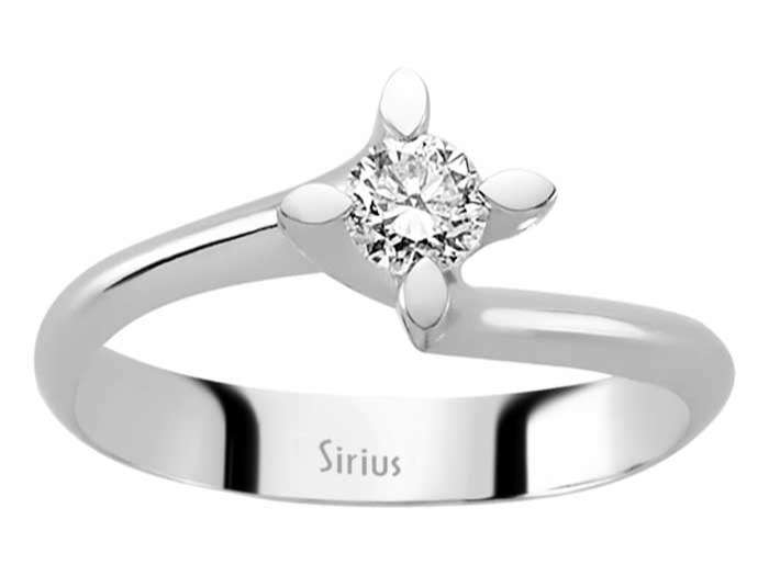 0,24 Karat Diamant Solitär Ring - handgefertigter Diamantschmuck aus Feingold | Sirius Diamant