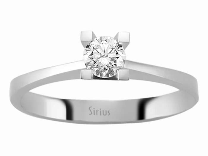 0,28 Karat Diamant Solitär Ring - handgefertigter Diamantschmuck aus Feingold | Sirius Diamant