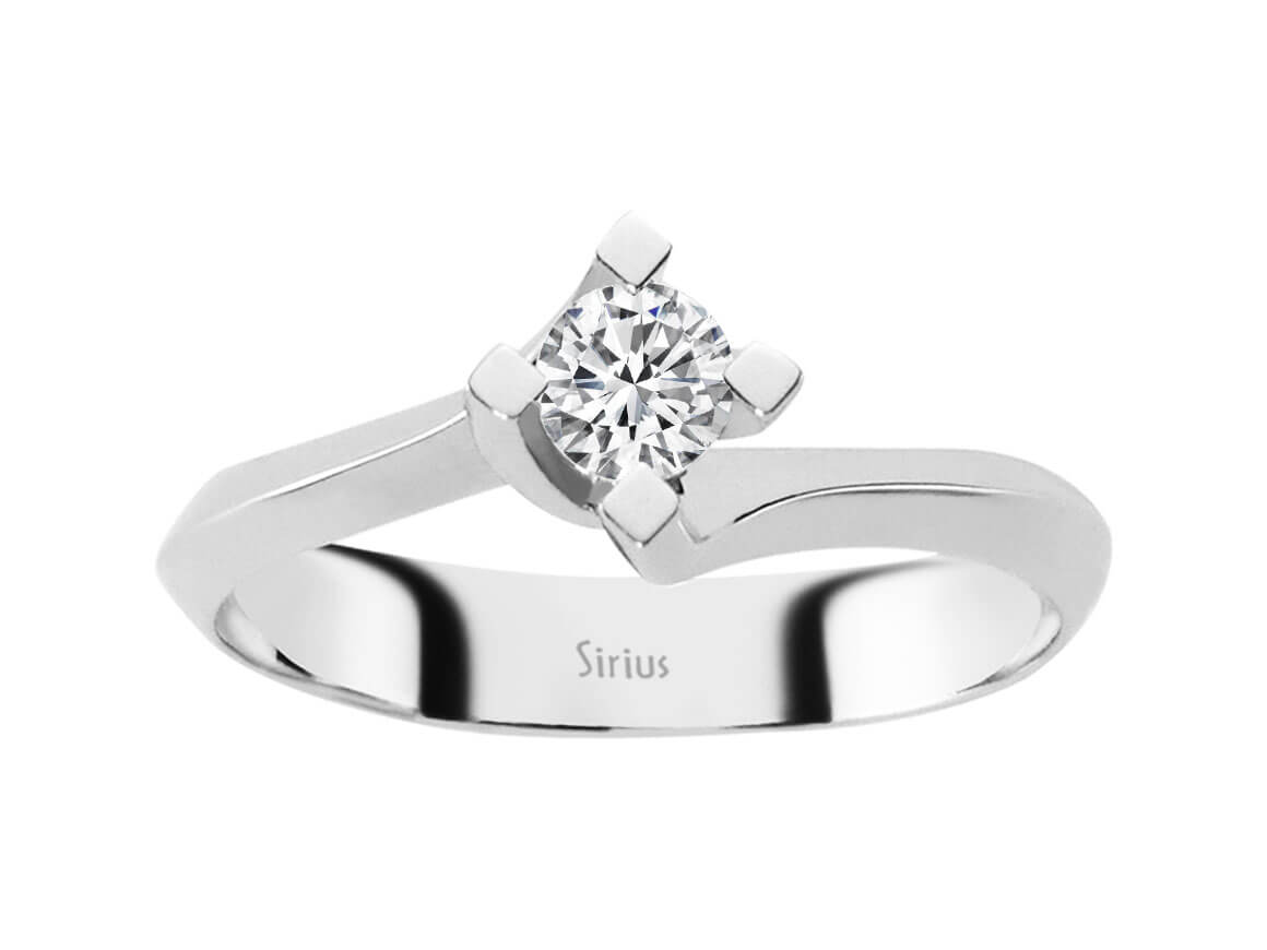 0.30 carat diamond solitaire ring in 18 K