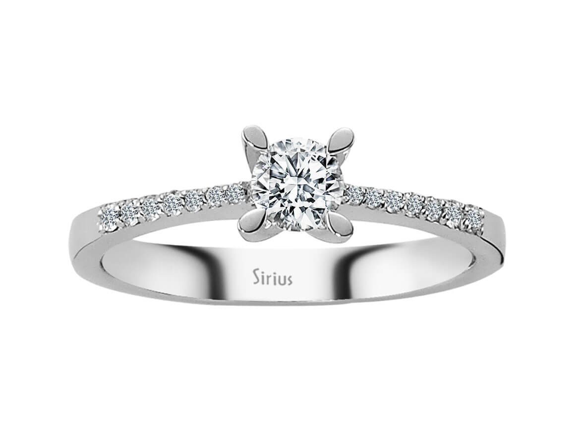 0.39 total carat diamond solitaire ring in 18 K