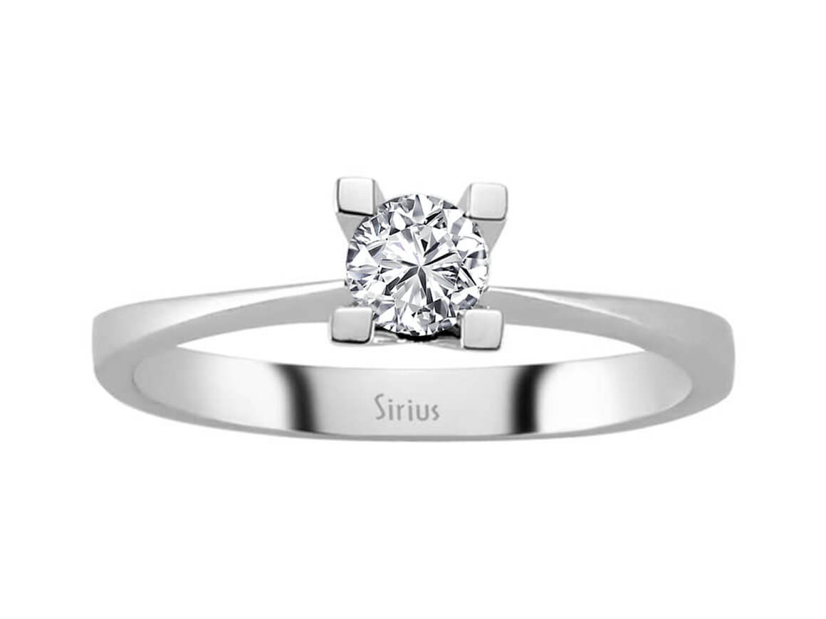 Bague solitaire en diamant de 0,26 carat de couleur F