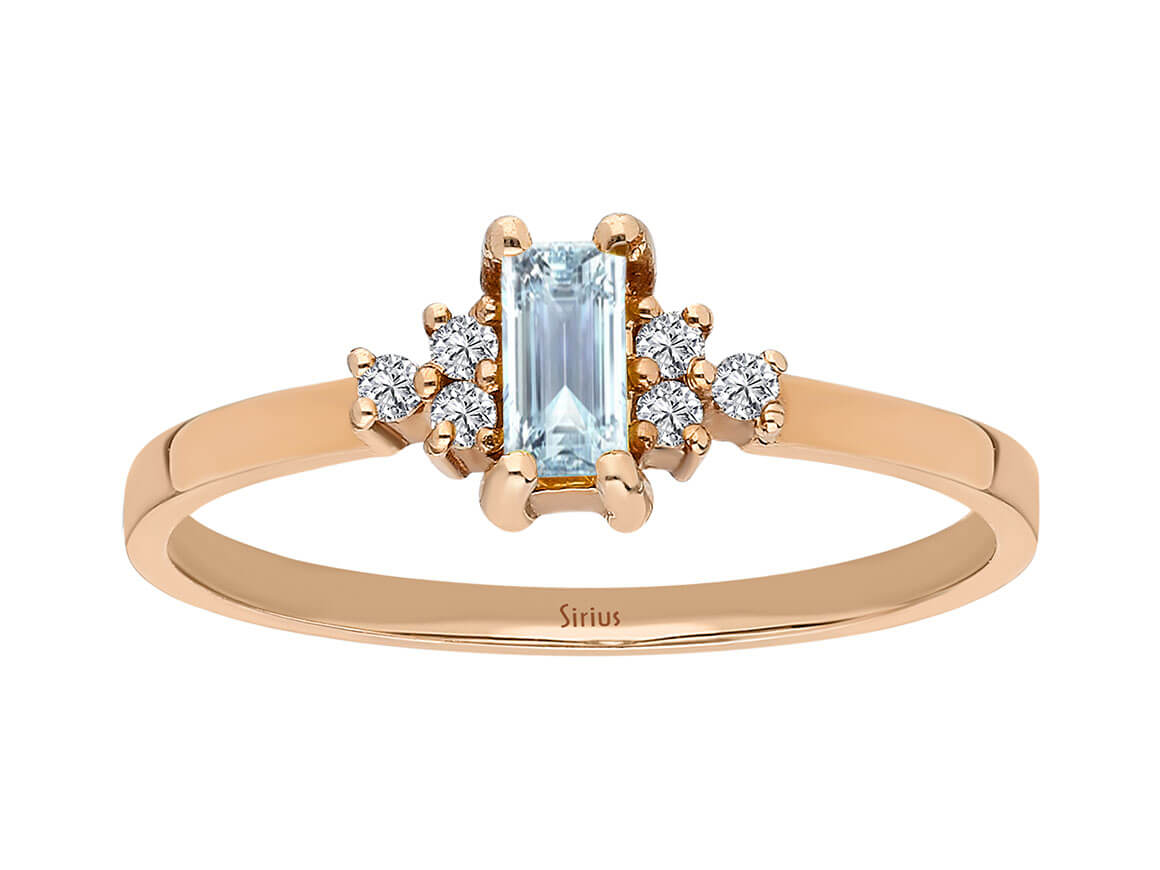 Diamond and baguette cut aquamarine ring in 14 carat red gold