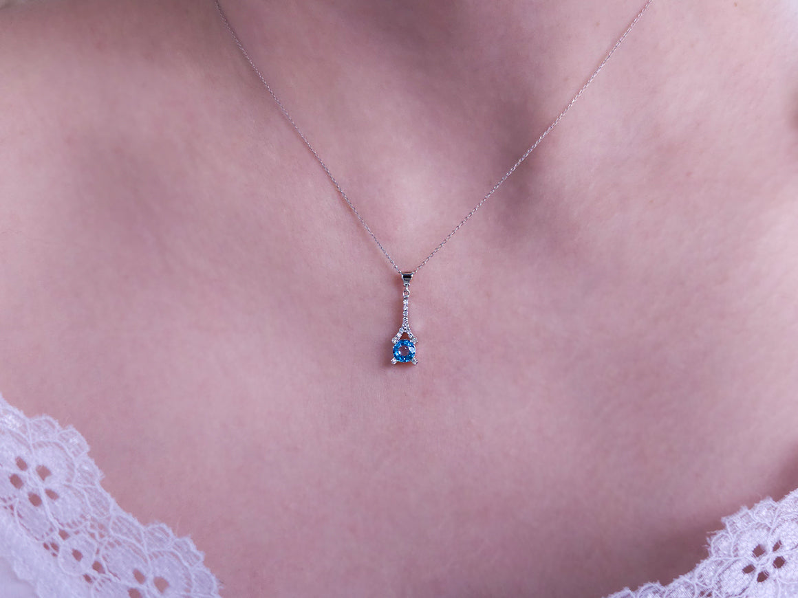 Collier Eiffel avec diamants et topaze bleue en or 14 carats
