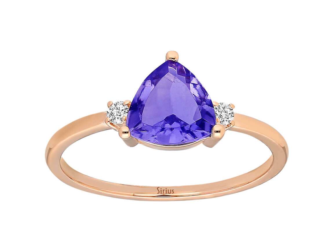 Diamond and trilliant-cut iolite ring
