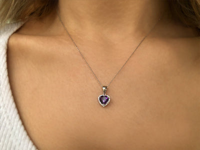Diamond and heart amethyst necklace in 14 K white gold