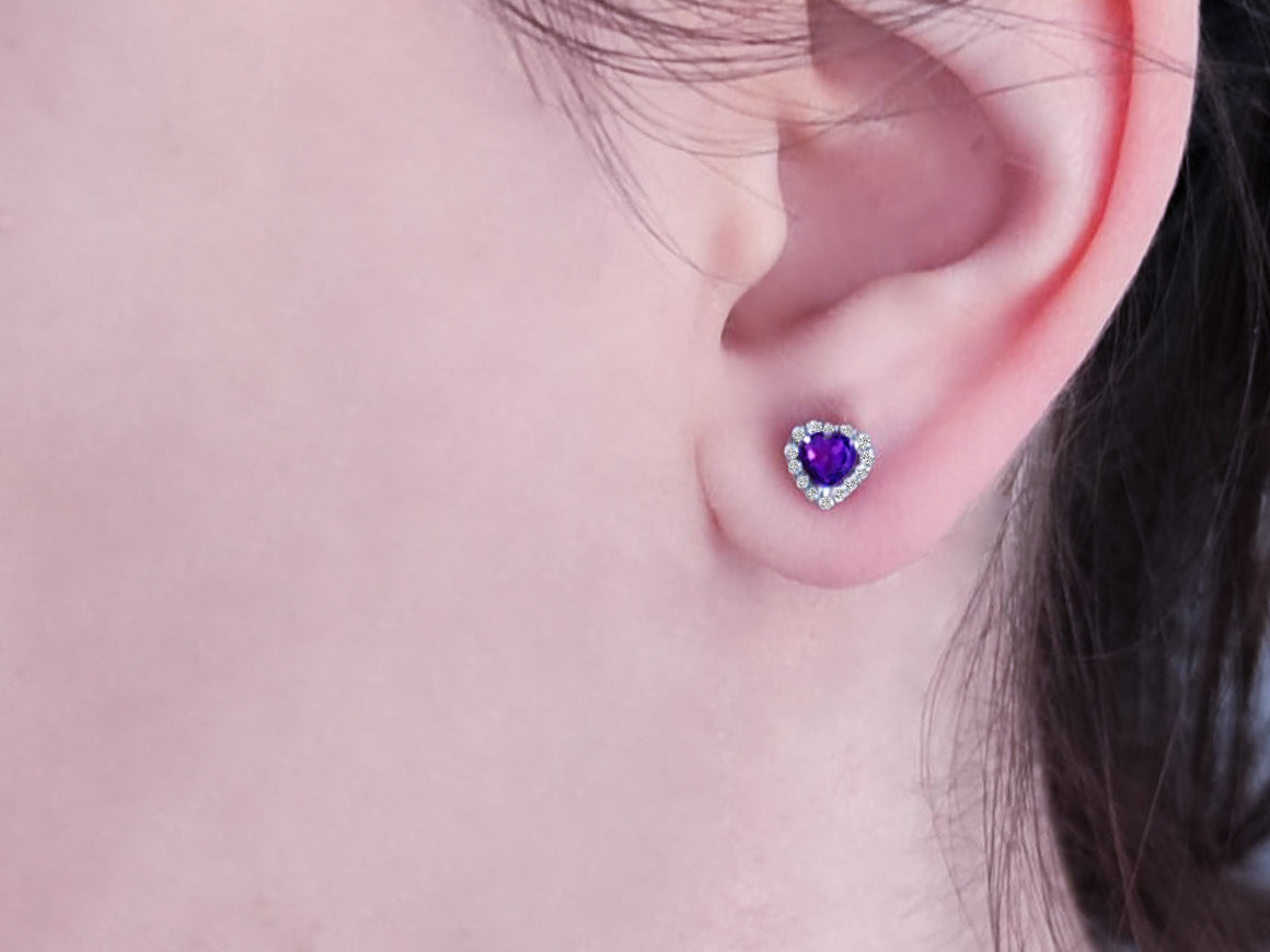 Diamond and heart amethyst earrings in 14 K white gold