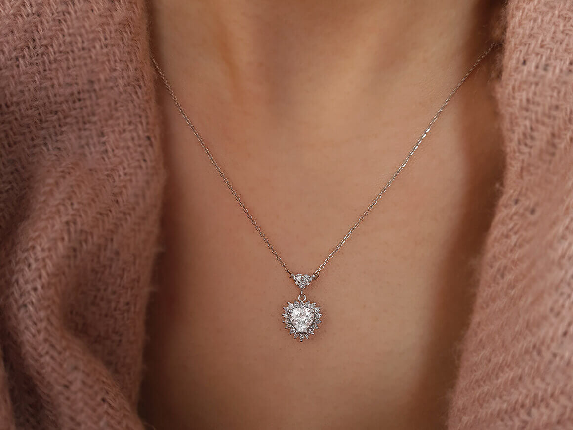 Diamant und Herz-Schliff Weißer Topas Collier