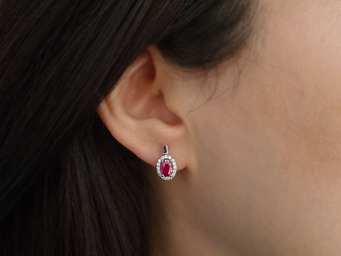 Diamant und Oval Rubin Ohrringe - handgefertigter Diamantschmuck aus Feingold | Sirius Diamant