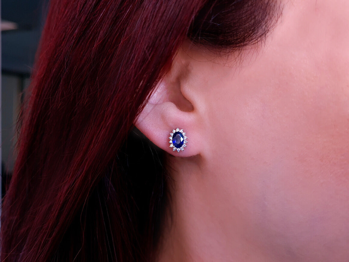 Diamant und Oval Saphir  Ohrstecker - handgefertigter Diamantschmuck aus Feingold | Sirius Diamant