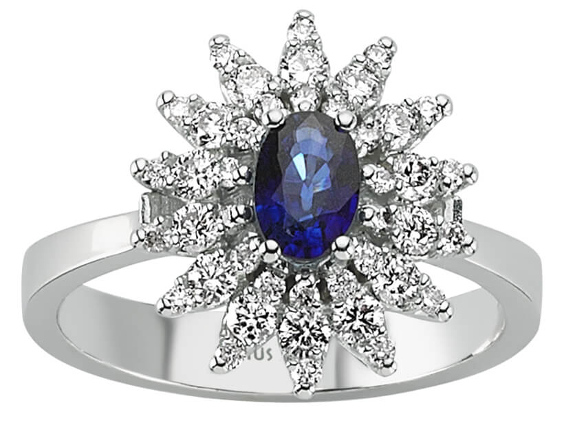 Diamond and oval sapphire ring in 14 K white gold
