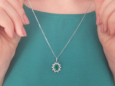 Diamond and oval emerald moiré necklace
