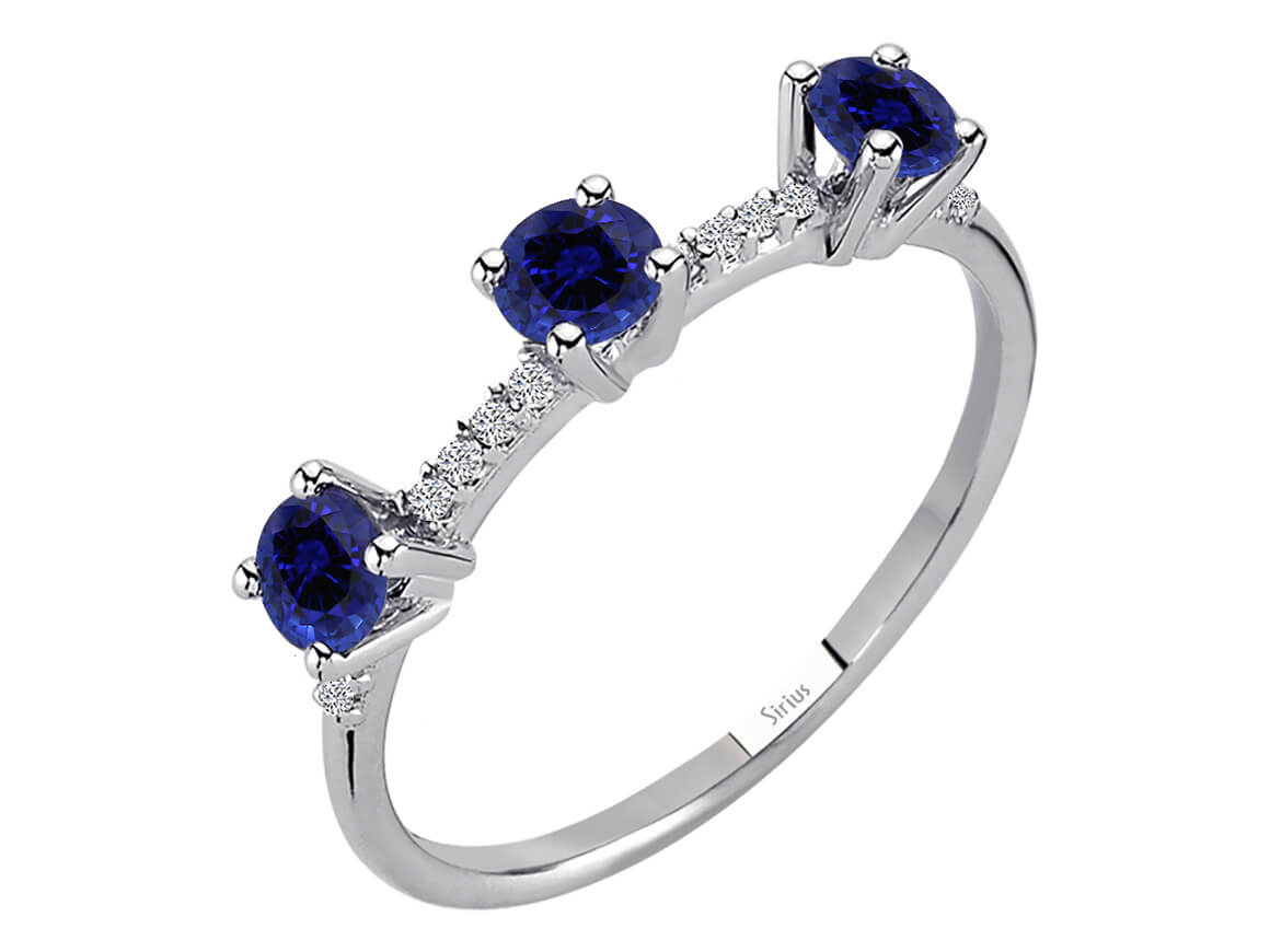 Diamant und Saphir Ring in 333er 8 K Weißgold - handgefertigter Diamantschmuck aus Feingold | Sirius Diamant