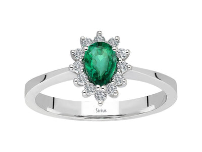 Diamond and drop emerald ring in 333 8K white gold