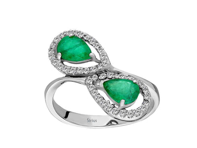 Diamond and drop emerald ring in 14 K white gold