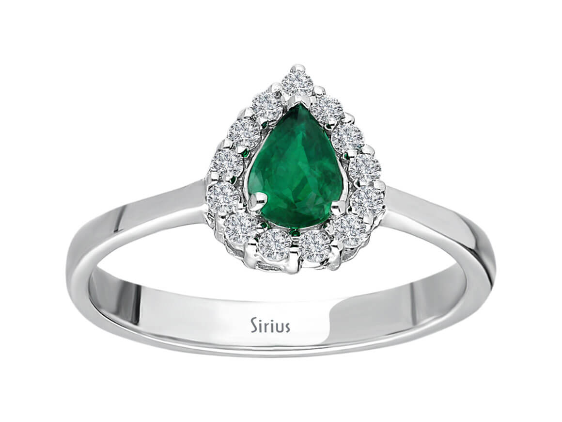 Diamond and drop emerald ring in 18K white gold