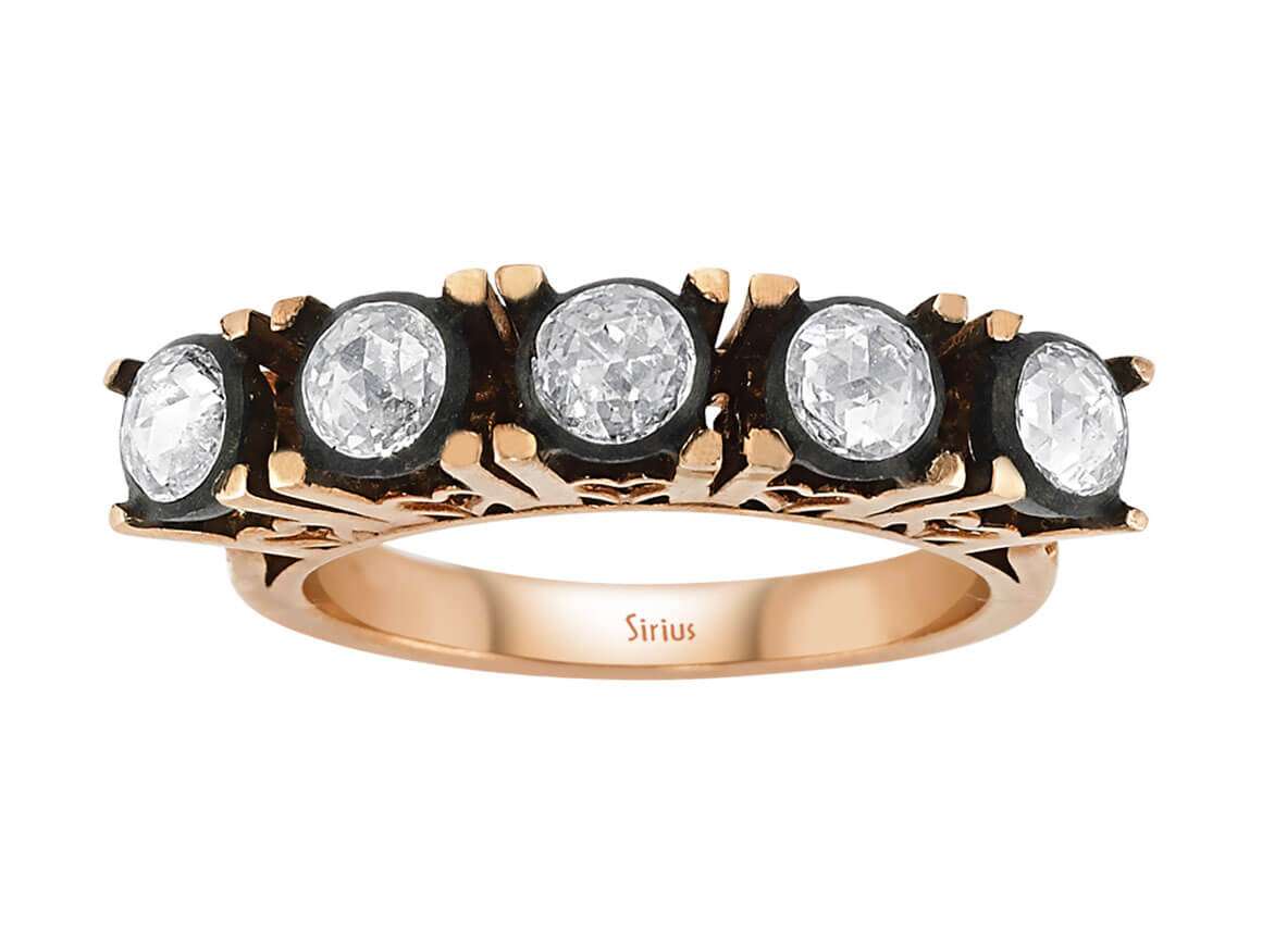 0,71 Karat Diamant-Fünfsteinring – handgefertigter Diamantschmuck aus Feingold | Sirius Diamant