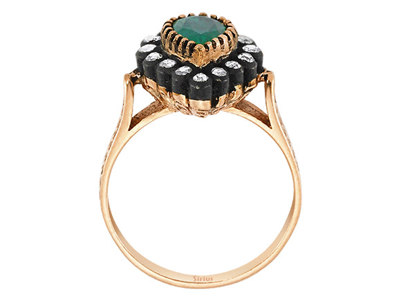 Diamant- und Tropfen-Smaragdring - handgefertigter Diamantschmuck aus Feingold | Sirius Diamant