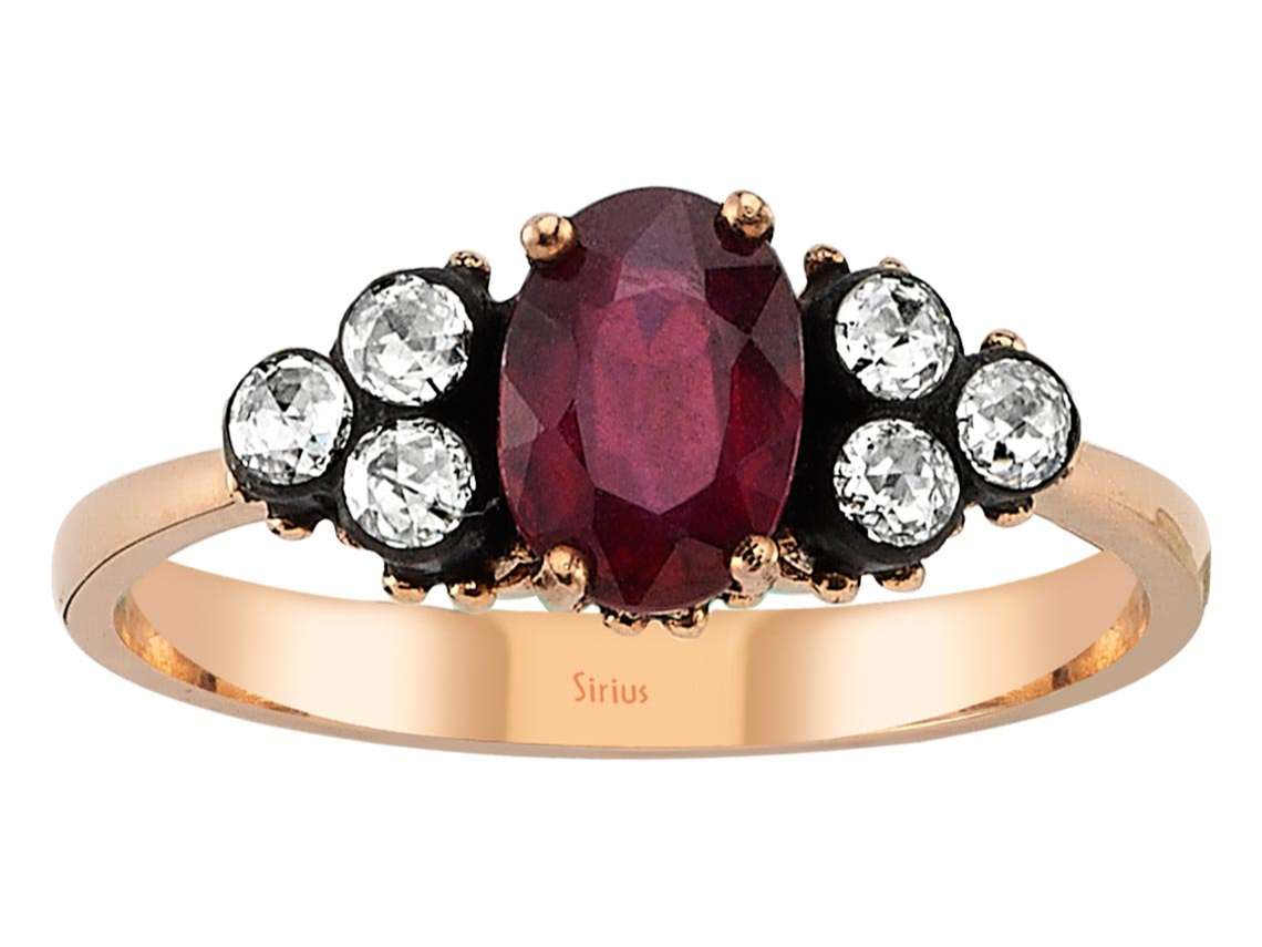 Ring mit Diamanten und ovalen Rubinen - handgefertigter Diamantschmuck aus Feingold | Sirius Diamant