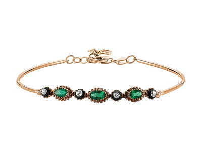 Bracelet with diamonds and oval emeralds