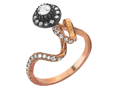 Rose-cut diamond ring in 8-carat red gold