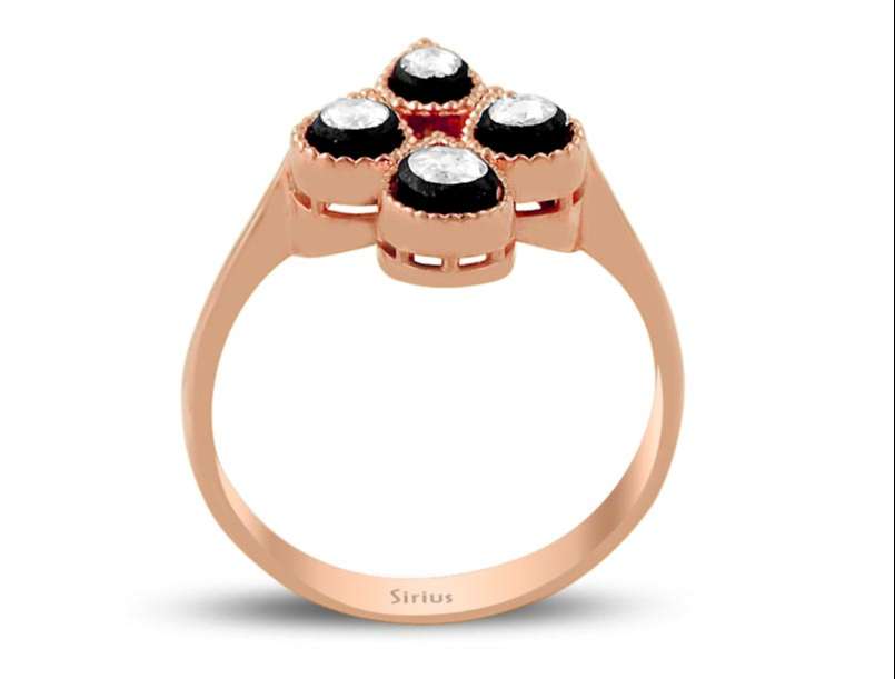 Diamant-Kleeblattring – handgefertigter Diamantschmuck aus Feingold | Sirius Diamant