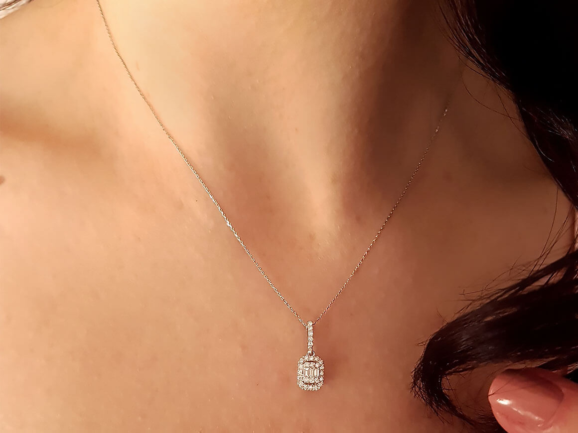0,23 Carat Baguette Diamant Collier - handgefertigter Diamantschmuck aus Feingold | Sirius Diamant