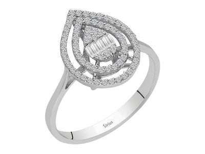 Bague en forme de larme avec diamant baguette de 0,23 carat 
