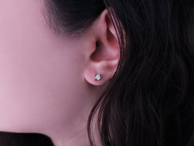 F Color 0.30 Carat Solitaire Stud Earrings