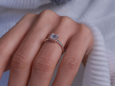 Bague baguette en diamant de 0,22 carat 