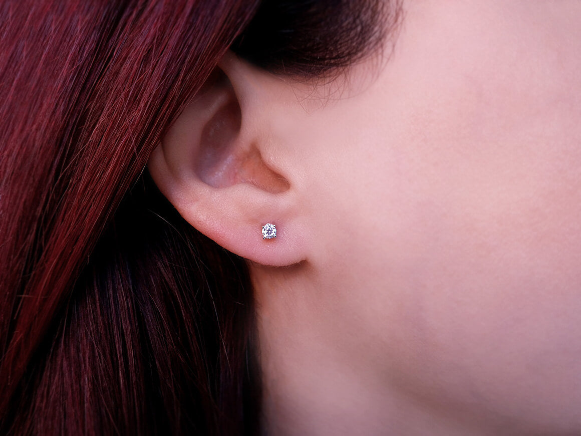 0,22 Carat Solitär Ohrringe - handgefertigter Diamantschmuck aus Feingold | Sirius Diamant