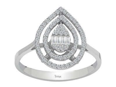 Bague en forme de larme avec diamant baguette de 0,23 carat 