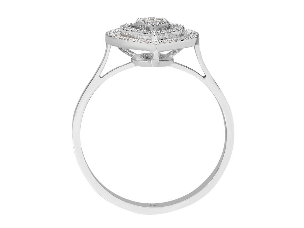 Bague en forme de larme avec diamant baguette de 0,23 carat 