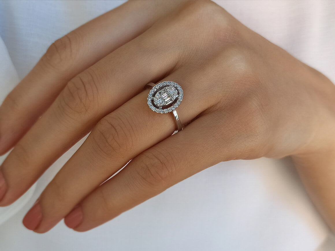 Bague en diamant baguette de 0,47 carat 