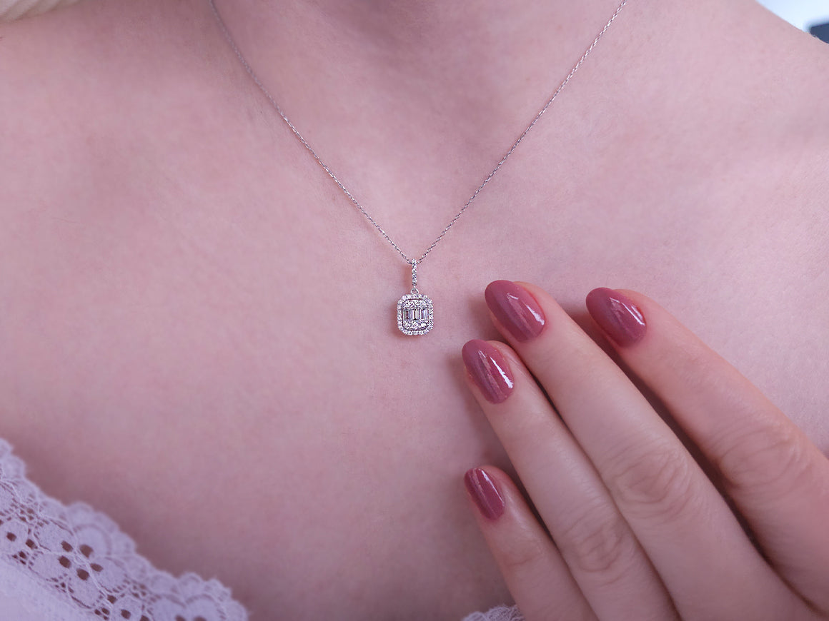 F-Farbe 0,43 Karat Baguette-Diamant-Halskette - handgefertigter Diamantschmuck aus Feingold | Sirius Diamant