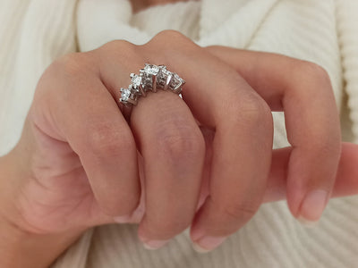 F Color 1 Carat Diamond 5 Stone Ring