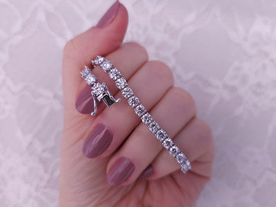 F-Color 10 Carat Diamond Waterway Bracelet