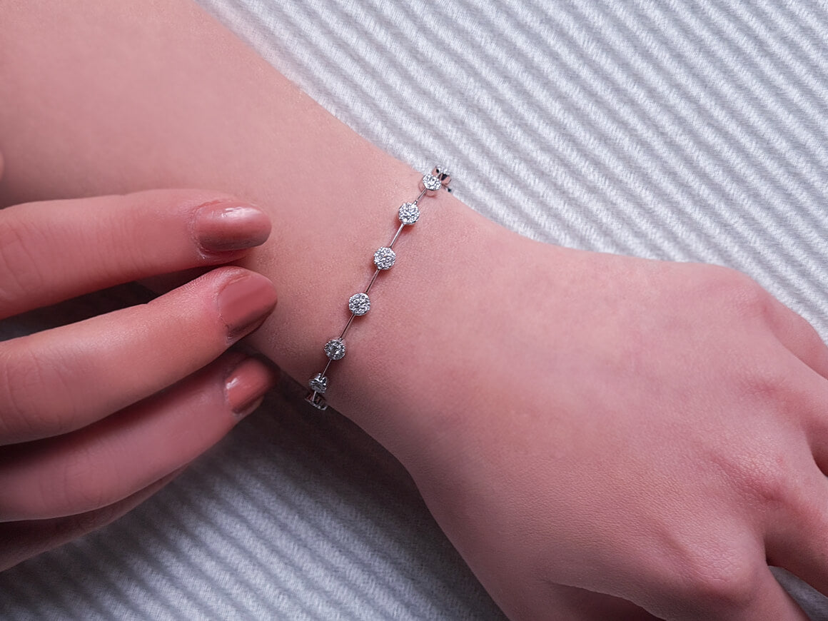 1,05 Karat Diamant Tennis Armband in 14 K Weißgold - handgefertigter Diamantschmuck aus Feingold | Sirius Diamant