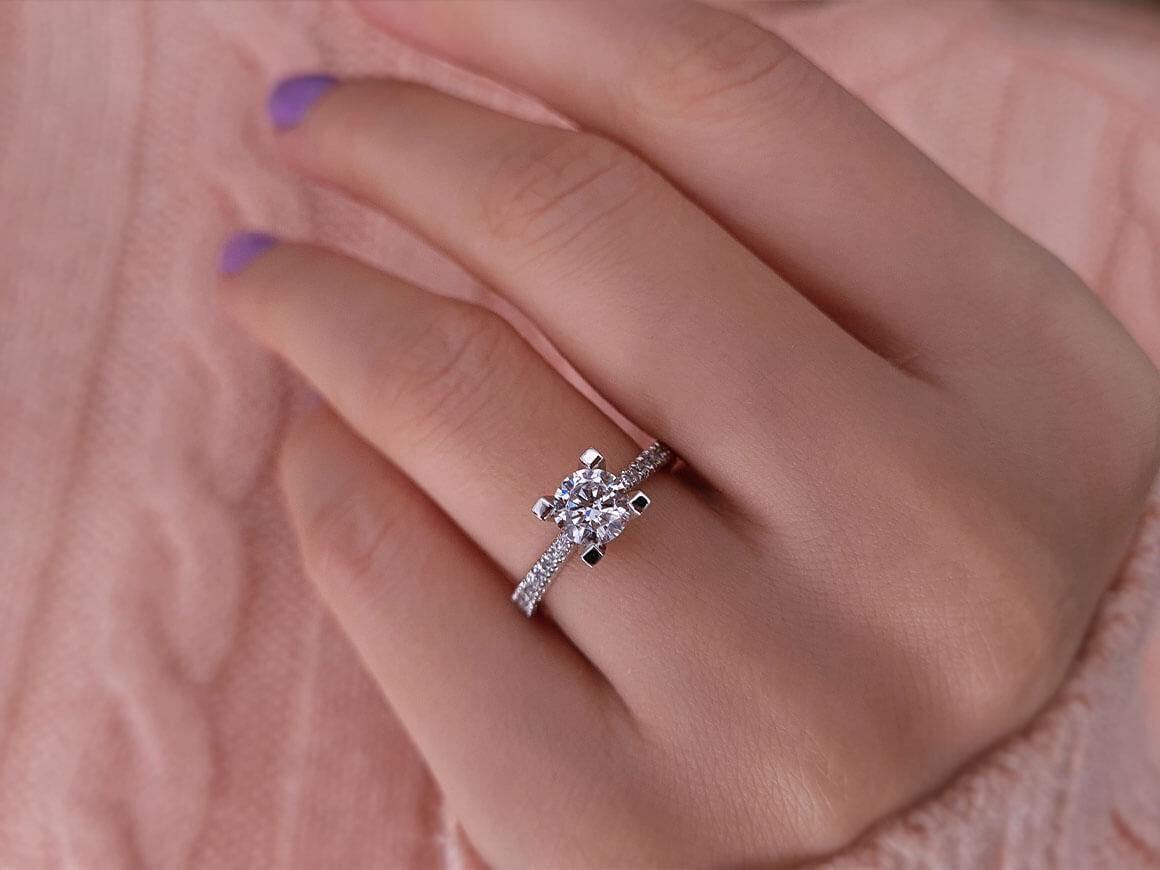 Bague solitaire en diamant d'un total de 1,01 carat
