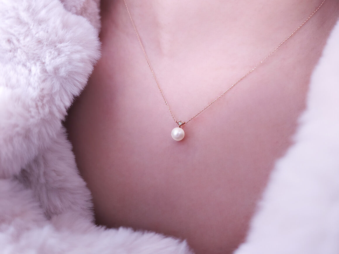 Fairytale diamond pearl necklace
