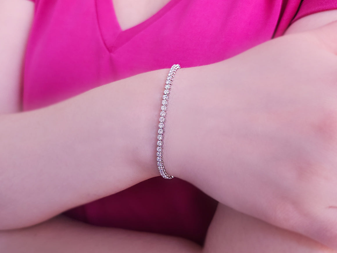 Frezya Diamant-Wasserweg-Armband - handgefertigter Diamantschmuck aus Feingold | Sirius Diamant