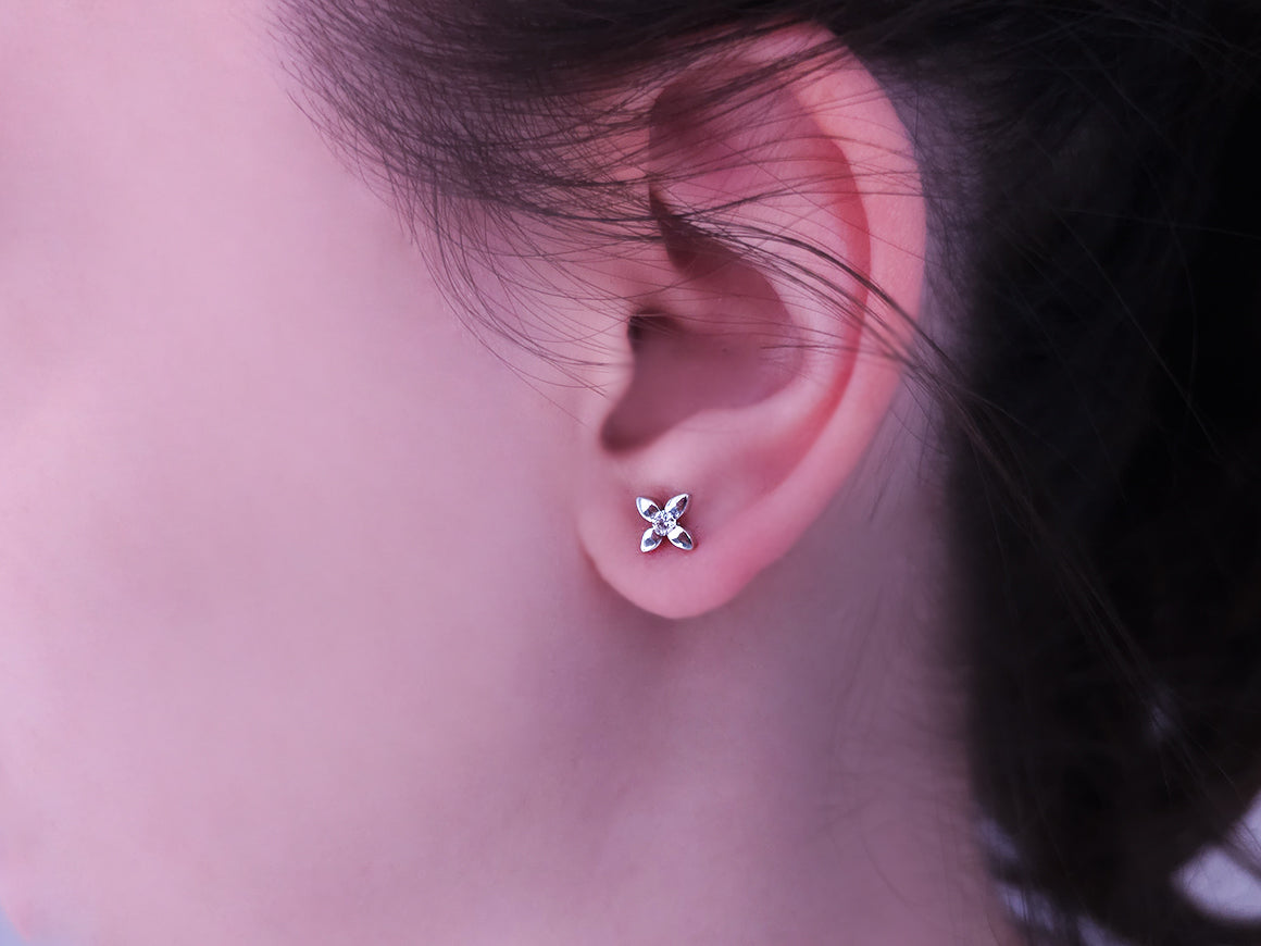 0.10 Carat Diamond Flower Design Earrings