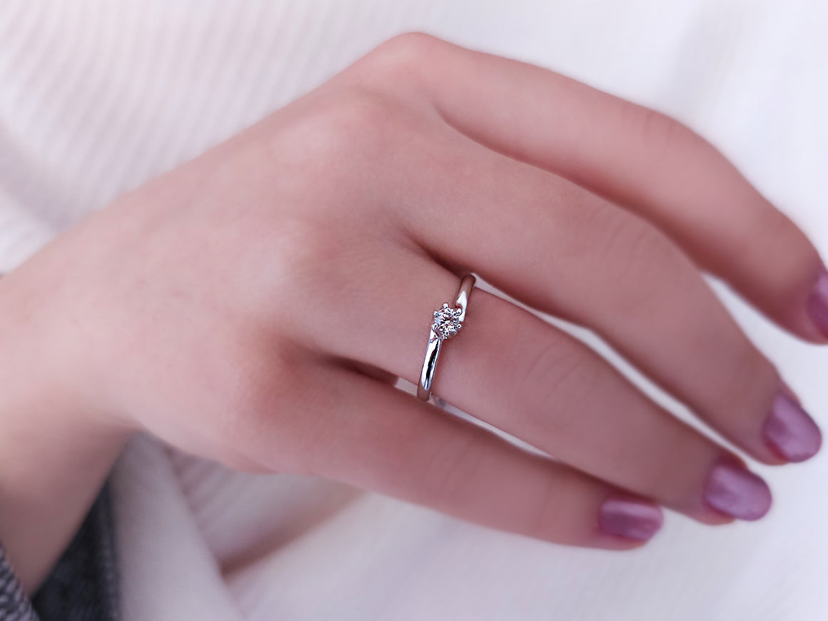 0.13 carat diamond solitaire ring in 18 carat white gold