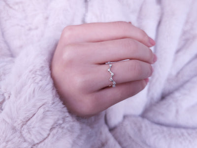 Alliance demi-ronde en diamant de 0,19 carat 