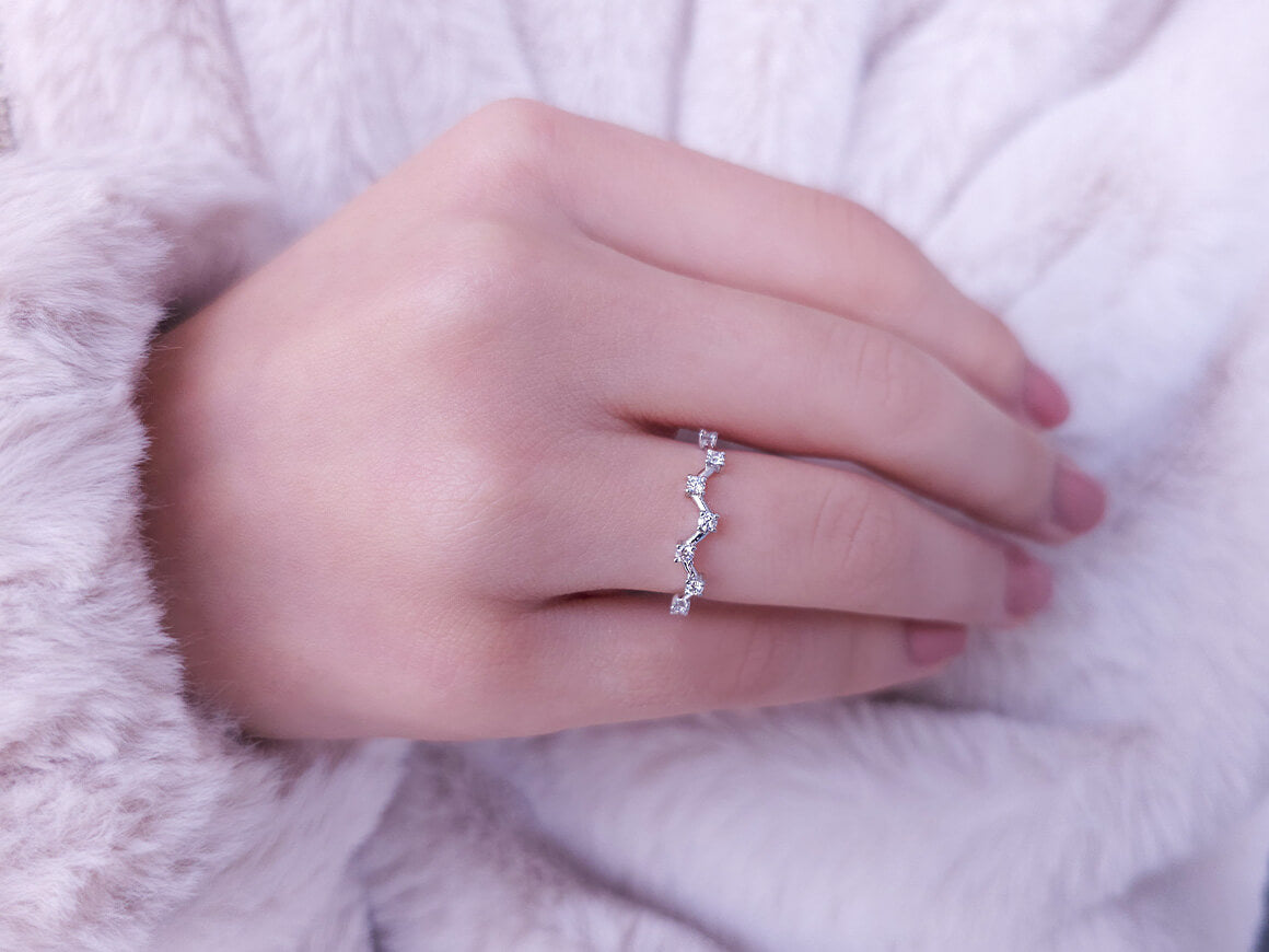 Alliance demi-ronde en diamant de 0,19 carat 